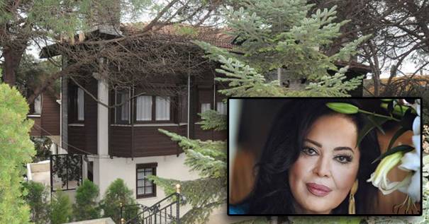 Türkan Şoray Bebek’teki Evini Satışa Çıkardı