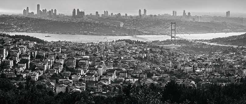 İstanbul’u Mahvediyorum Gözlerim Kapalı…
