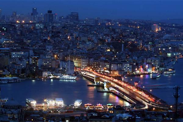 Yeni Galata ve Atatürk Köprüleri Yarın Gece Trafiğe Kapatılıyor