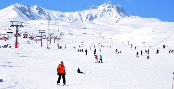 Kayseri Büyükşehir Belediyesi Erciyes Kayak Evi’ni Kiraya Veriyor