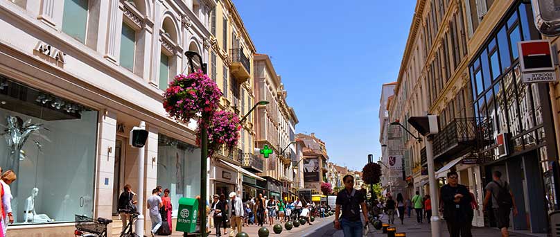 Dünyanın En Pahalı Caddeleri