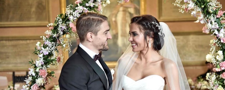 Caner Erkin ve Şükran Ovalı Villa Kiraladı
