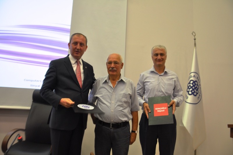 Gençoğlu Ailesinden Biga’ya Sağlık Ocağı ve Okul Bağışı!