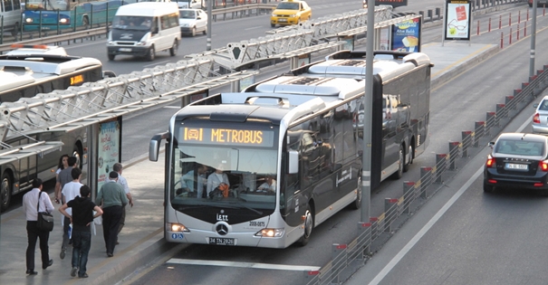 İstanbul'a Yeni Metrobüs Hattı Müjdesi