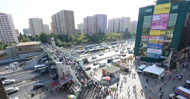 Şirinevler Trafiğine Yaya Geçidi Ayarı