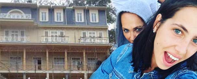 Hülya Avşar Sarıyer'deki Köşkünü Kiraya Verdi