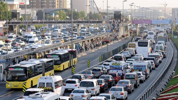 İstanbul'da Pazartesi Günü Toplu Taşıma Ücretsiz
